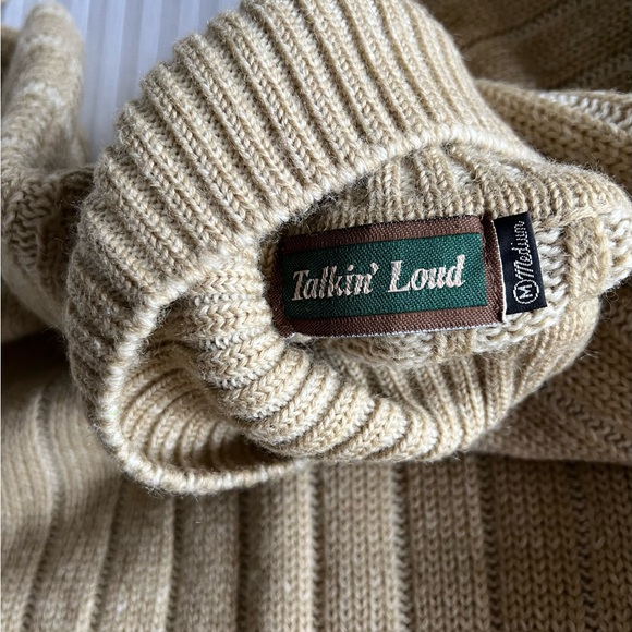 Brand new Unisex vintage 100% wool turtleneck knit sweater - Picture 3 of 15